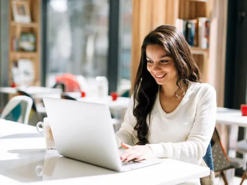 Introduction to WordPress - build and manage highly functional CRM websites